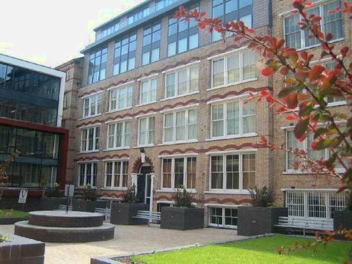 1 Bedroom Apartment To Rent In Sovereign Chambers, Temple Lane, L2