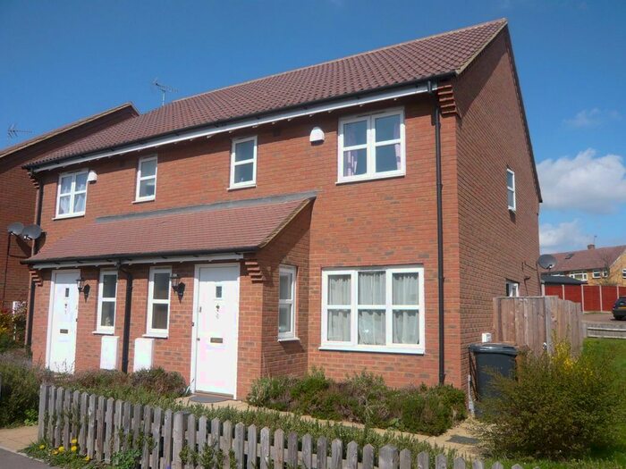3 Bedroom End Of Terrace House To Rent In Ninesprings Way, Hitchin, SG4