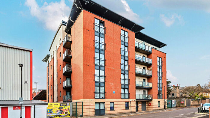 2 Bedroom Flat For Sale In Kitchen Court, Brisbane Rd, London, E10