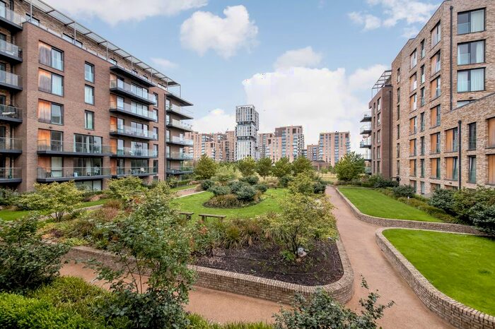 3 Bedroom Flat To Rent In Handley Drive, Kidbrooke, SE3