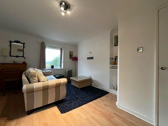 3 Bedroom Flat To Rent In Kilcreggan View, Greenock, PA15