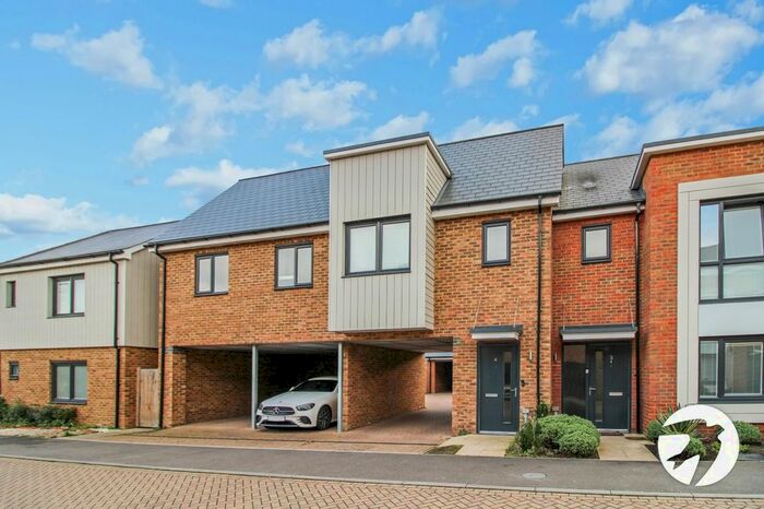 2 Bedroom Detached House To Rent In Stigand Lane, Greenhithe, Kent, DA9