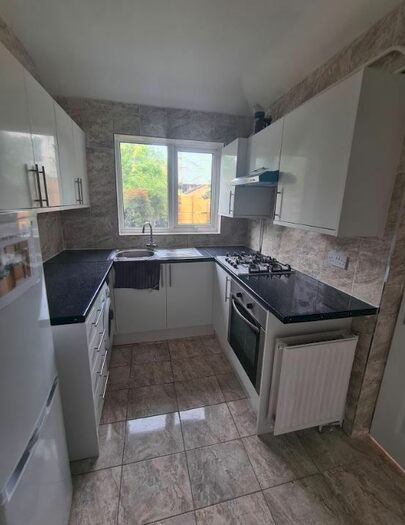 4 Bedroom Terraced House To Rent In Gunnersbury Avenue, Ealing, London, W3