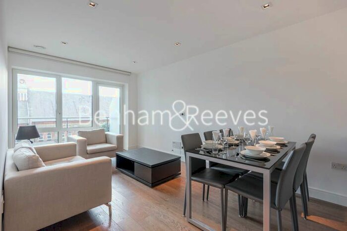 2 Bedroom Flat To Rent In Longfield Avenue, Ealing, W5