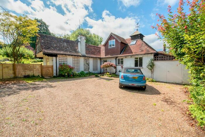 4 Bedroom Detached House For Sale In Mark Beech, Edenbridge, TN8