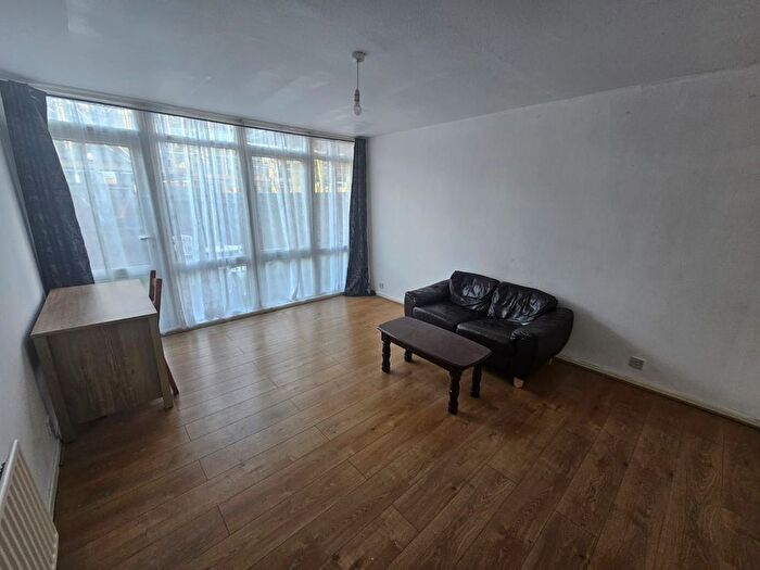 3 Bedroom Terraced House To Rent In Ramilles Close, London, SW2