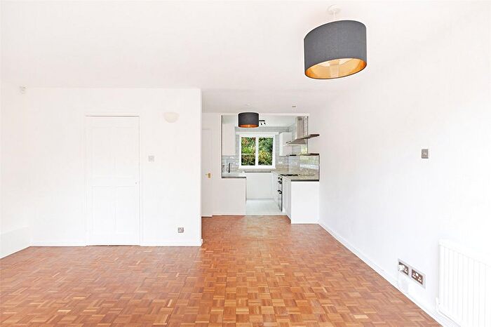3 Bedroom End Of Terrace House To Rent In Christchurch Square, London, E9