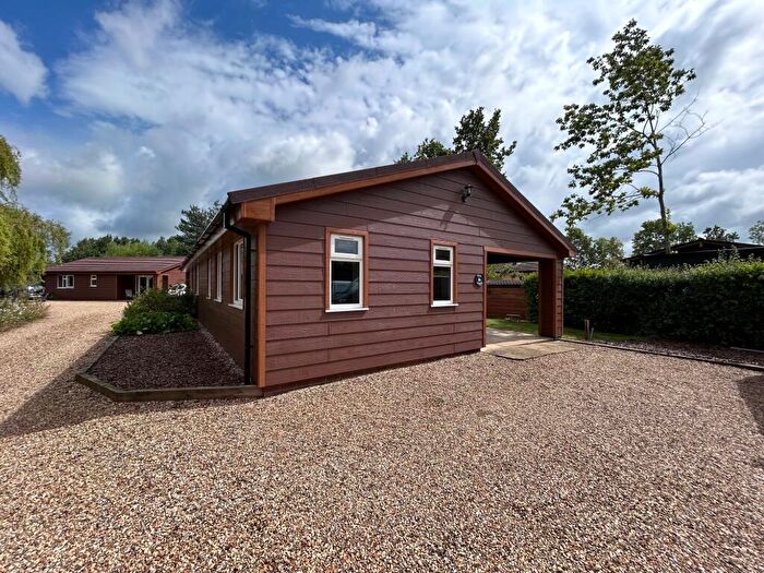 1 Bedroom Lodge To Rent In Cliffe Road, Grantham, NG32