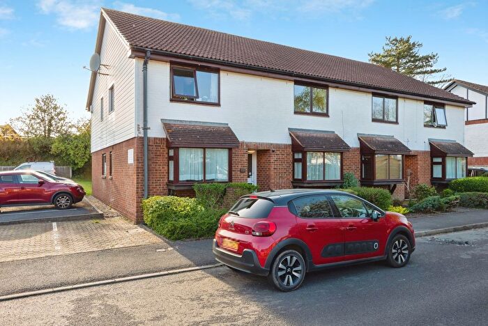 1 Bedroom Flat For Sale In Old Station Way, Godalming, Surrey, GU7