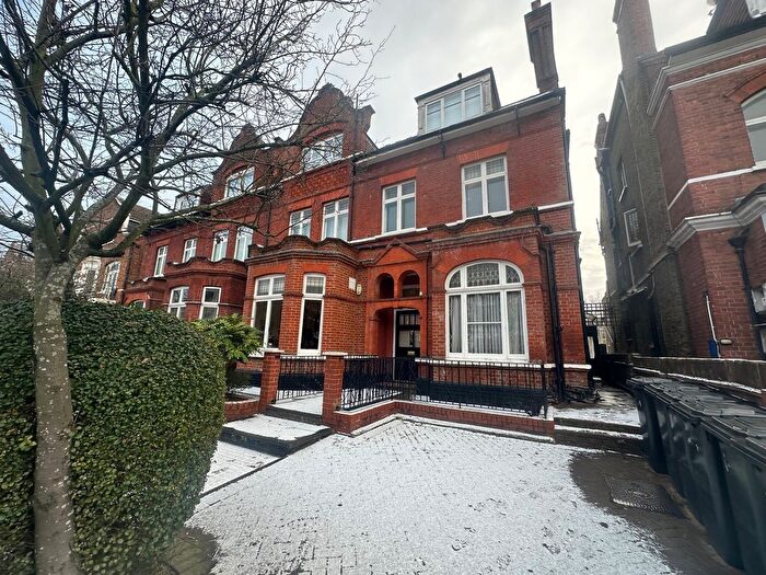 2 Bedroom Flat For Sale In Broadhurst Gardens, West Hampstead, London, NW6
