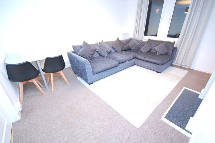 2 Bedroom Flat To Rent In Hilton Terrace, Hilton, Aberdeen, AB24