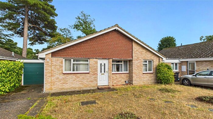 3 Bedroom Bungalow For Sale In Claydon Road, Horsell, Surrey, GU21