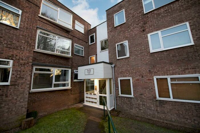 1 Bedroom Flat To Rent In Nevile Court, Salford, M7