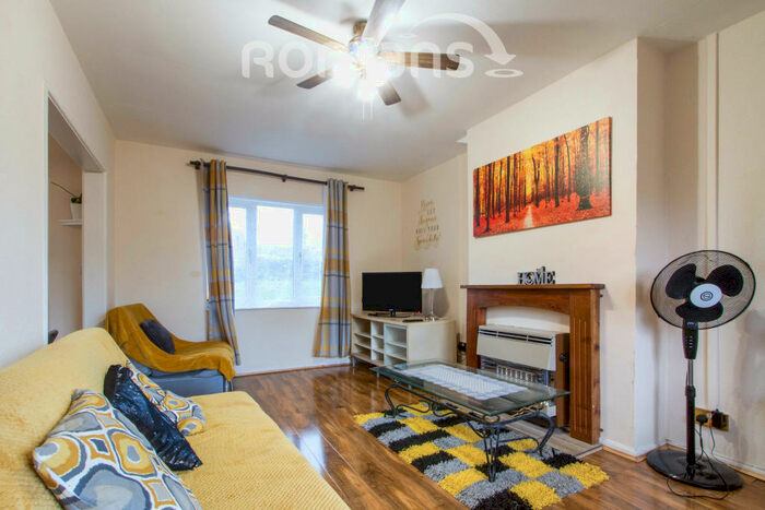 3 Bedroom Property To Rent In Saltmarsh Drive, BS11