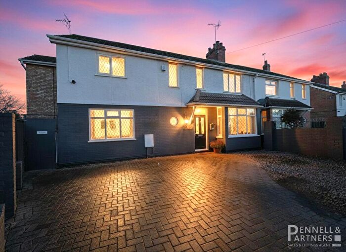 4 Bedroom Semi Detached House For Sale In London Road, Peterborough, PE2