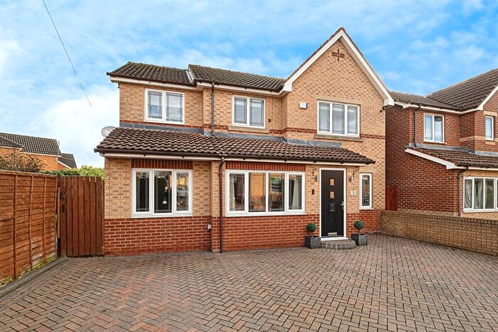 4 Bedroom Detached House For Sale In Highgrove Way, Kingswood, Hull, HU7