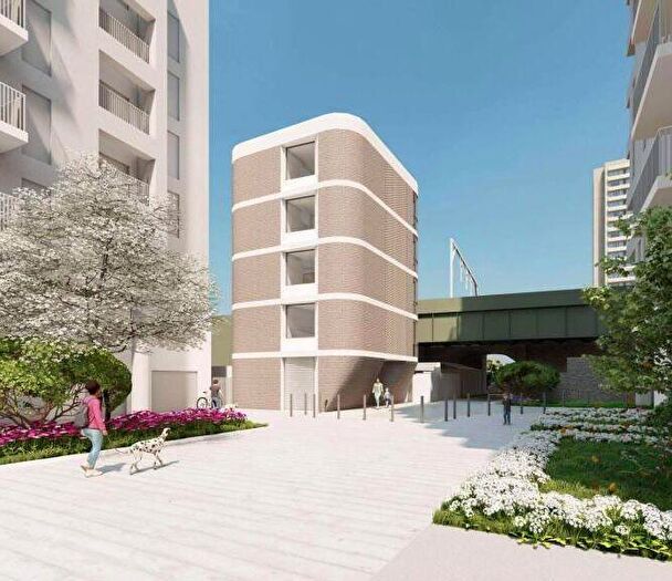Land For Sale In Land At The East Side North Of Railway Bridge, Golding Street, Shadwell, London, E1