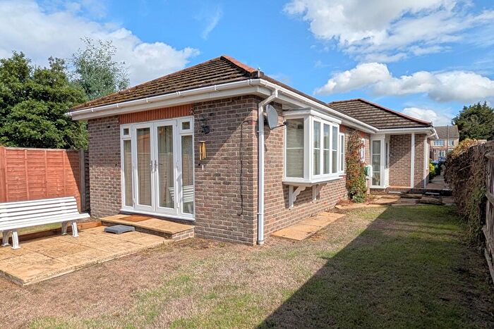 2 Bedroom Detached Bungalow For Sale In Bath Lane, Fareham, PO16