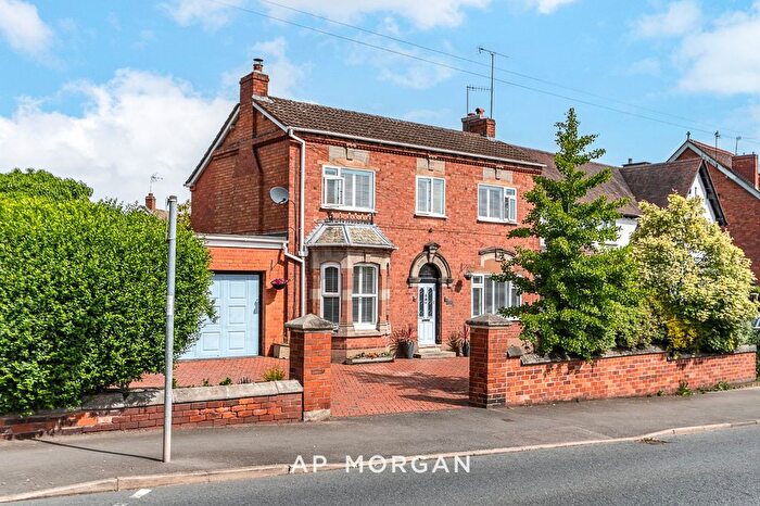 4 Bedroom Detached House For Sale In Sutton Park Road, Kidderminster, Worcestershire, DY11