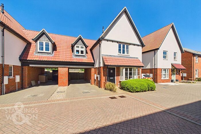3 Bedroom Link Detached House For Sale In Middy Close, Mendlesham, Stowmarket, IP14