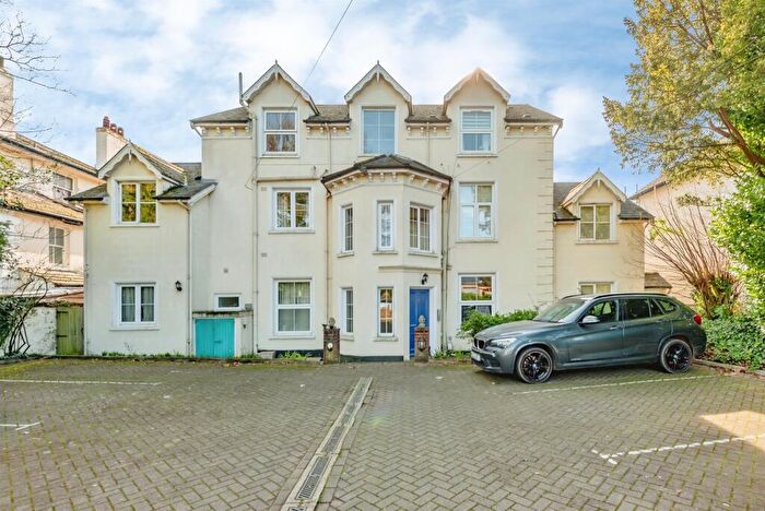 1 Bedroom Apartment For Sale In Linkfield Lane, Redhill, RH1