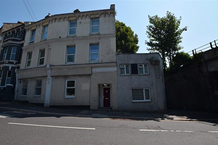 3 Bedroom Flat To Rent In Braybrooke Road, Hastings, TN34