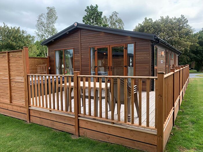 2 Bedroom Lodge For Sale In Okehampton, Devon, EX20