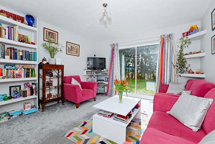 2 Bedroom Flat For Sale In Carnforth Road, Sompting, Lancing, BN15