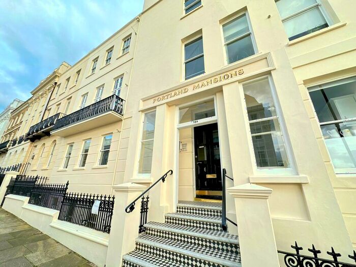 2 Bedroom Flat To Rent In Marine Parade, Brighton, BN2