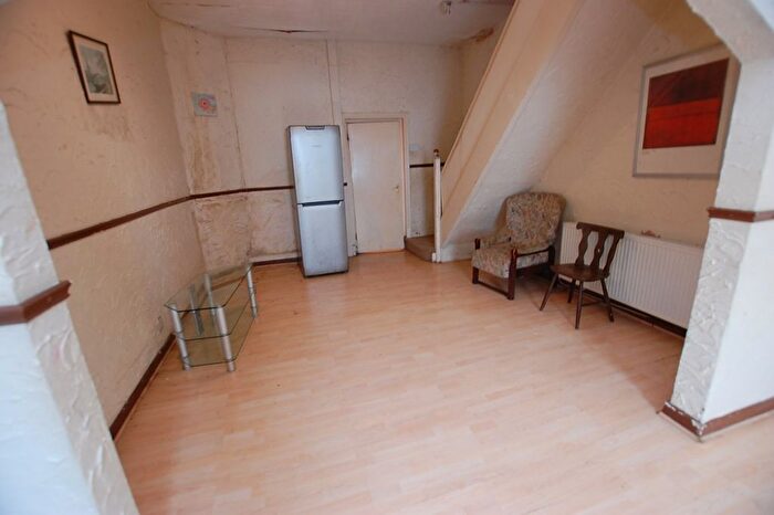 2 Bedroom Terraced House For Sale In Canterbury Street, Ashton-Under-Lyne, Greater Manchester, OL6