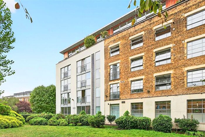 2 Bedroom Flat To Rent In Leathermarket Street, London Bridge, SE1