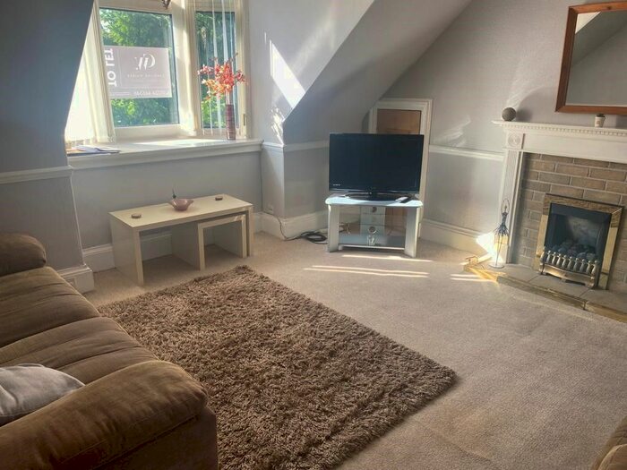 2 Bedroom Flat To Rent In George Street, City Centre, Aberdeen, AB25