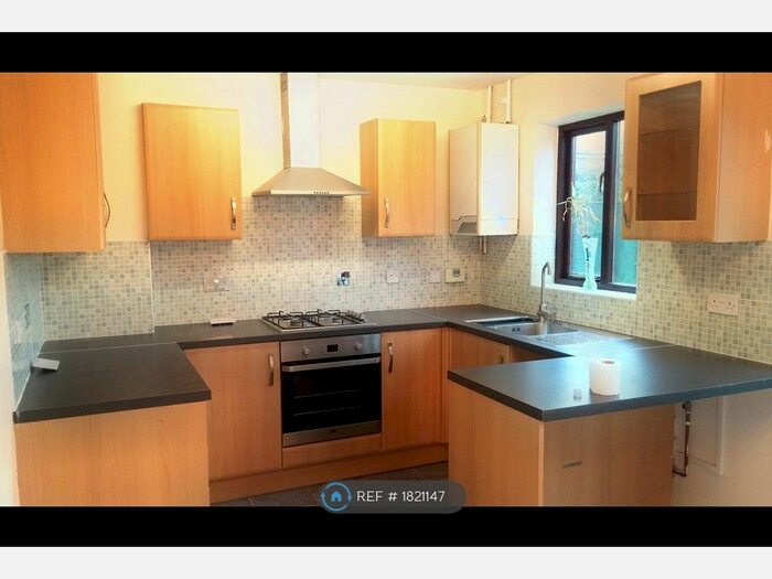 3 Bedroom Terraced House To Rent In St Columba Way, Leicester, LE7