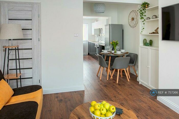 2 Bedroom Terraced House To Rent In Isca Road, Exeter, EX2