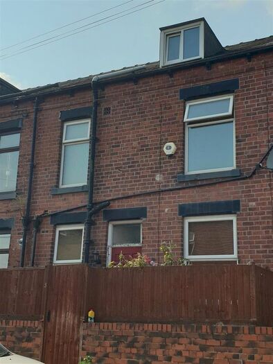 2 Bedroom Terraced House To Rent In Woodville Crescent, Horsforth, Leeds, LS18