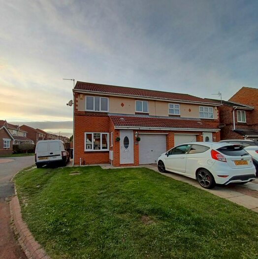 3 Bedroom Property To Rent In Redstart Close, Hartlepool TS26