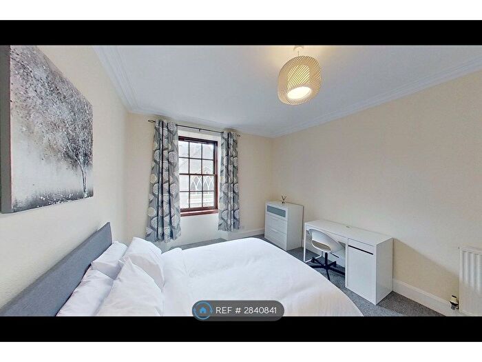 3 Bedroom Flat To Rent In Skene Terrace, Aberdeen, AB10