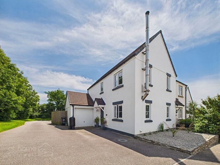 3 Bedroom Semi-Detached House For Sale In Wheal Albert Road, Goonhavern, Truro, TR4