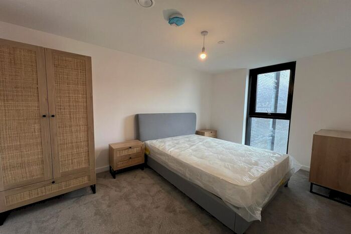 1 Bedroom Apartment To Rent In Seymour Grove, Old Trafford, Manchester, M16