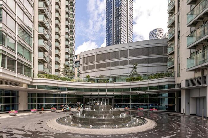 Apartment To Rent In Pan Peninsula Square, Canary Wharf, E14