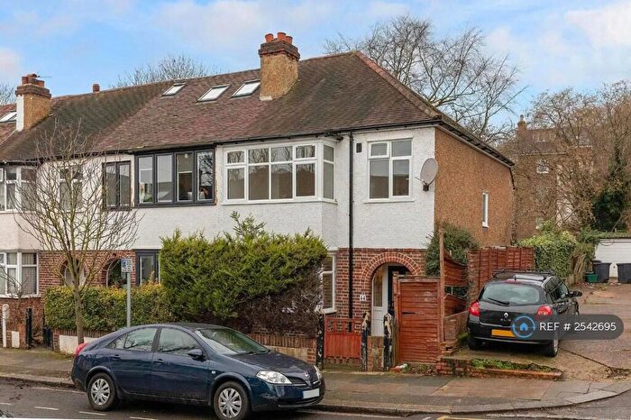 3 Bedroom Semi-Detached House To Rent In Pleydell Avenue, London, SE19