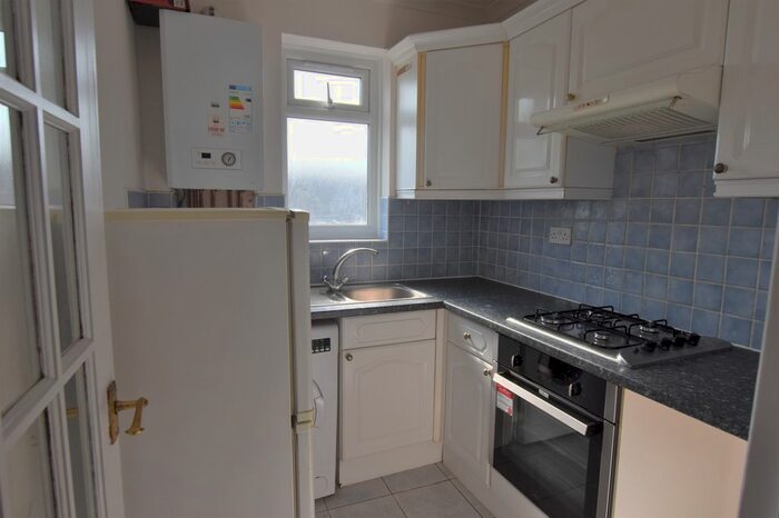 1 Bedroom Flat To Rent In St James Road, Mitcham, CR4