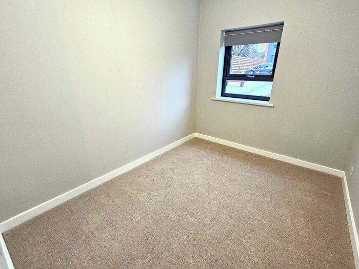 2 Bedroom Flat To Rent In Gravelly Hill, Birmingham, West Midlands, B23