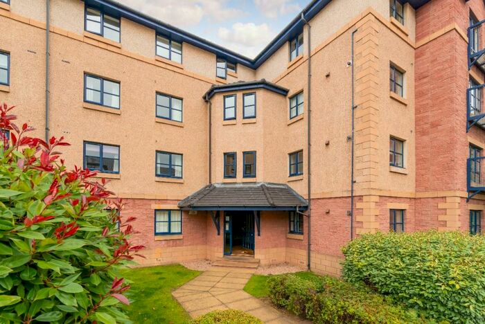 2 Bedroom Flat To Rent In Russell Gardens, Roseburn, Edinburgh, EH12