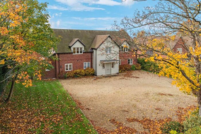 5 Bedroom Detached House For Sale In Hill Road, Watlington, OX49