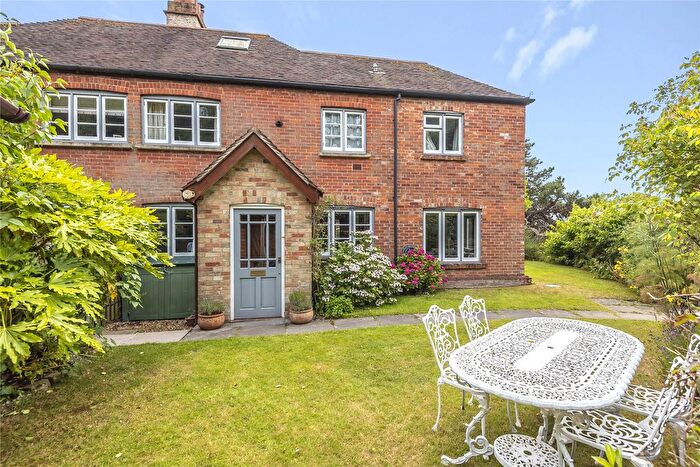 3 Bedroom Semi-Detached House For Sale In Undershore Road, Lymington, Hampshire, SO41