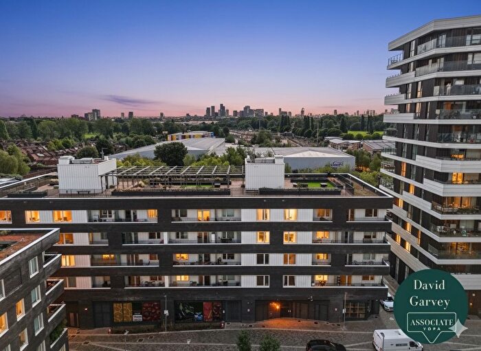 1 Bedroom Flat For Sale In Beck Square, Leyton, E10