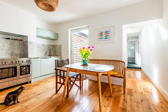 2 Bedroom Property For Sale In Brighton Place, Kingswood, Bristol, BS15