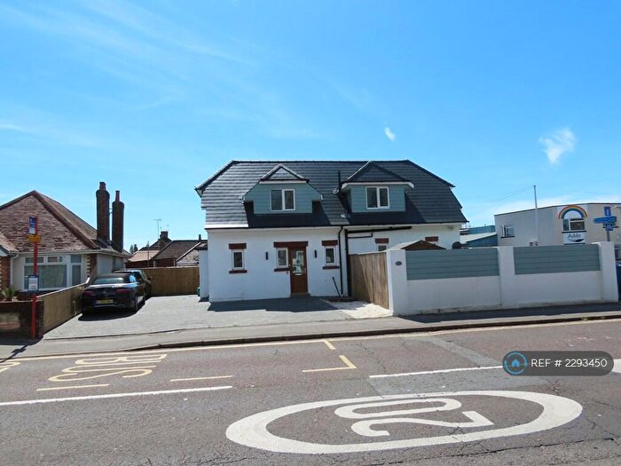 4 Bedroom Detached House To Rent In Sterte Road, Poole, BH15