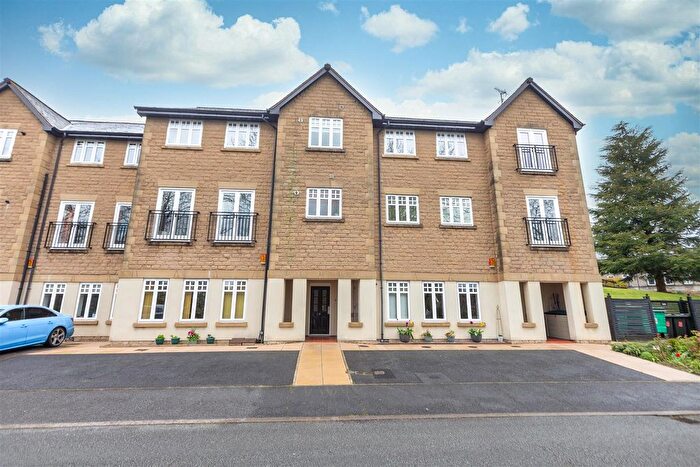 3 Bedroom Flat For Sale In The Colonnade, Lancaster, LA1